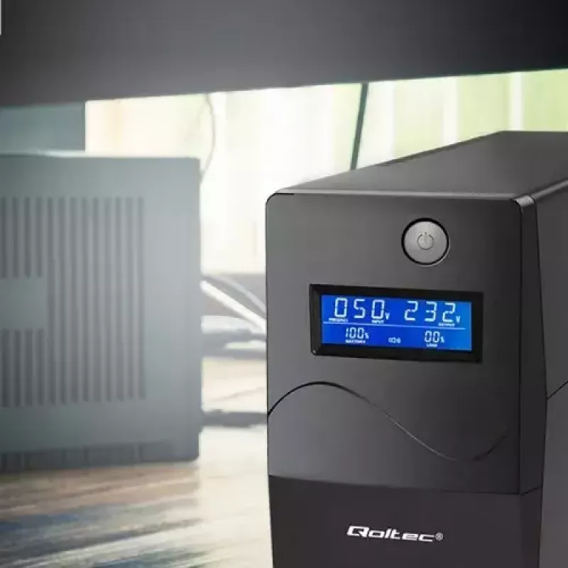 Qoltec Monolith 53979 UPS-laite, line-interactive, 850 VA / 480 W, 2 Schuko-pistorasiaa, LCD, USB, RJ45