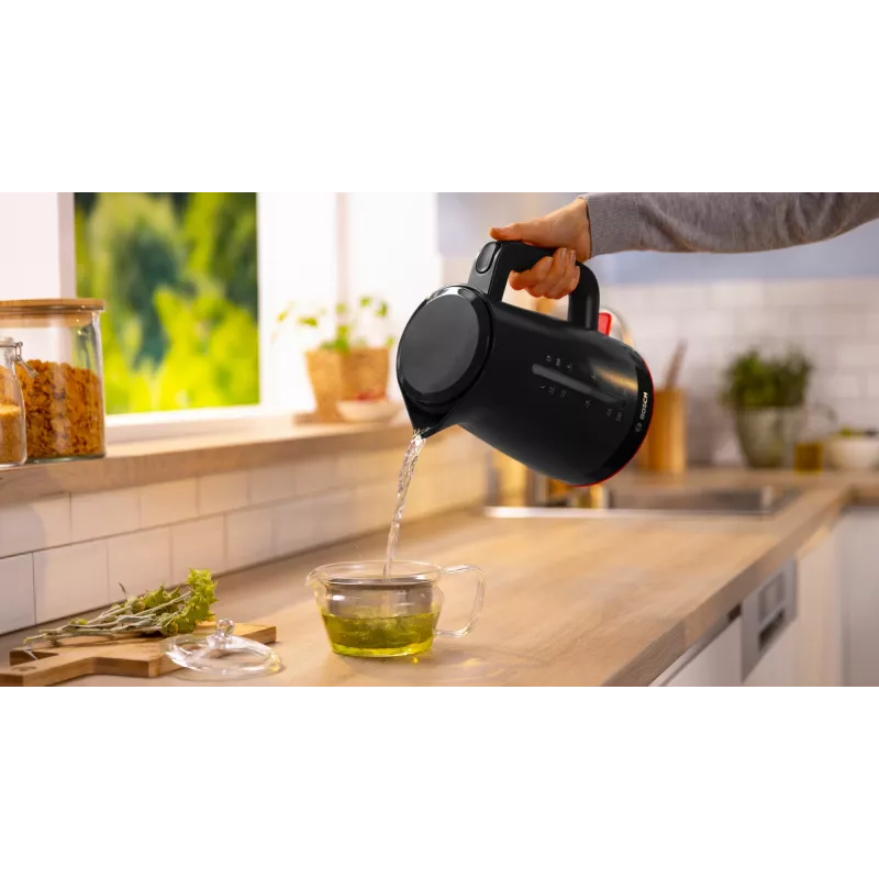Sähköinen vedenkeitin Bosch MyMoment TWK3M123 — 1,7 L, 2400 W, musta