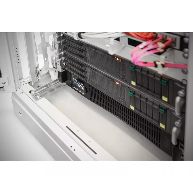 Digitus OnLine UPS-järjestelmä 3000 VA 3000 W kaksoismuunnin