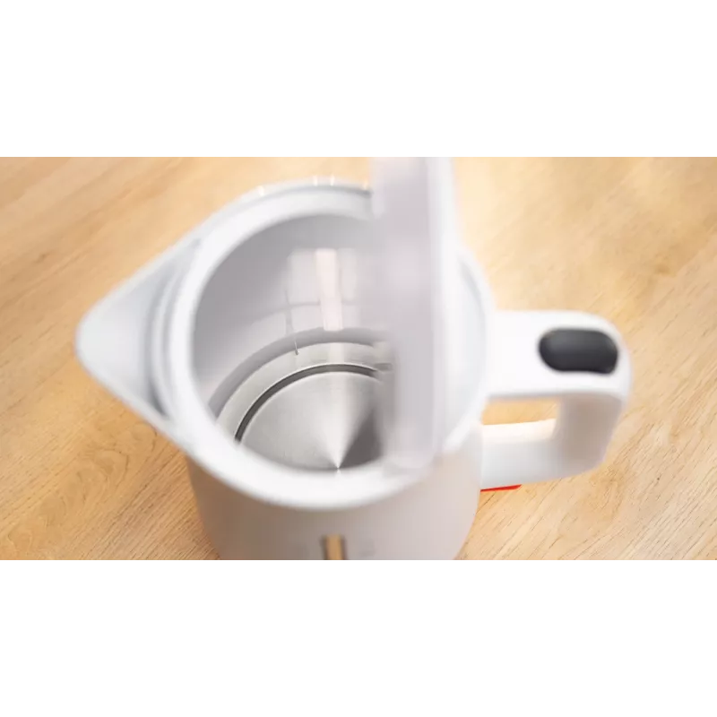 Sähköinen vedenkeitin Bosch TWK3M121 — 1,7 L, 2400 W, valkoinen, muovirunko