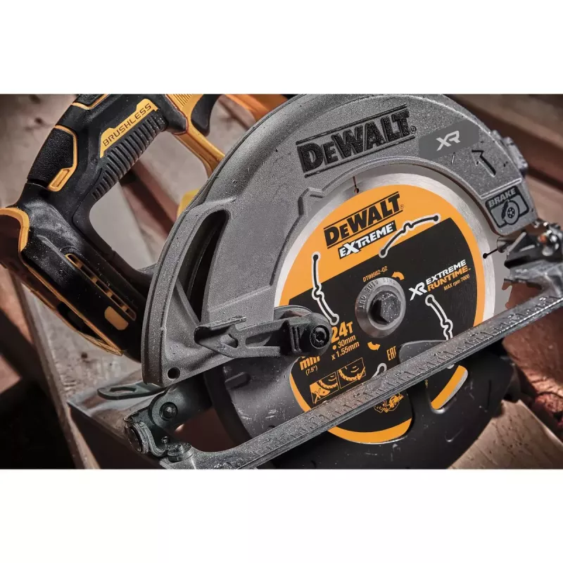 Kannettava pyörösaha DeWALT DCS573NT-XJ