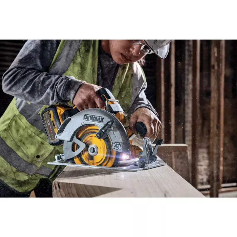 Kannettava pyörösaha DeWALT DCS573NT-XJ