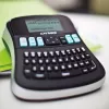 DYMO LabelManager ™ 210D QWERTZ Kitcase, QWERTZ, lämpösiirto, 180 x 180 DPI, 12 mm/s, musta, harmaa