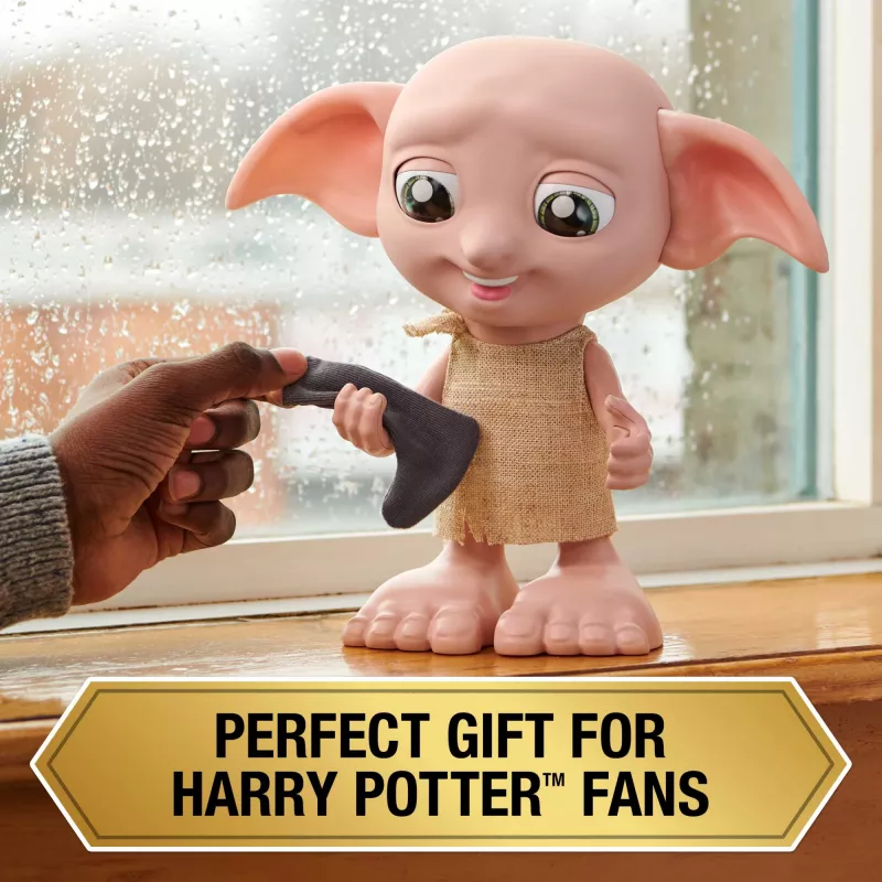 Interaktiivinen lelu Wizarding World Harry Potter Dobby puhetoiminto AAA monivärinen
