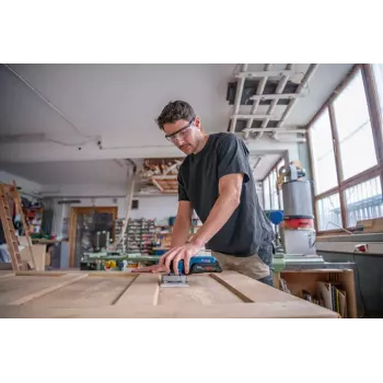 Bosch GSS 18V-13 Professional akku-epäkeskoshiomakone