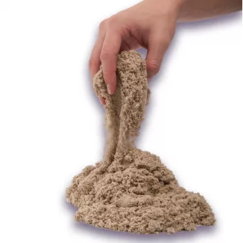 Kinetic Sand, 2 lb ruskea leikkihiekka, muovailtava sensorinen lelu lapsille, uudelleensuljettava pussi (pakkaus voi vaihdella), lapsille 3-vuotiaasta alkaen