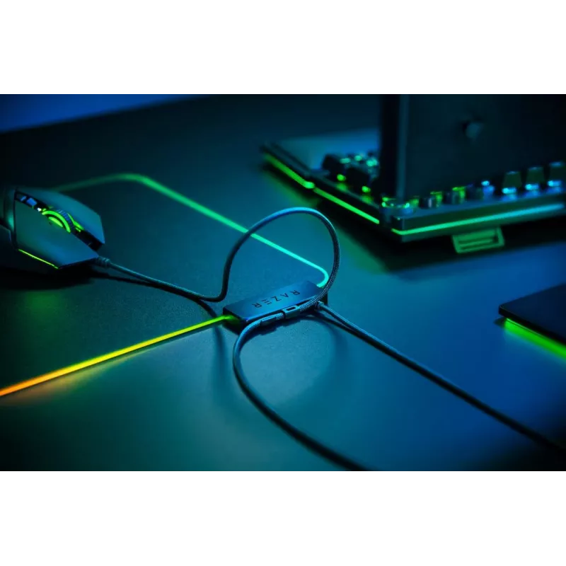 RAZER Firefly V2 pelihiirimatto musta