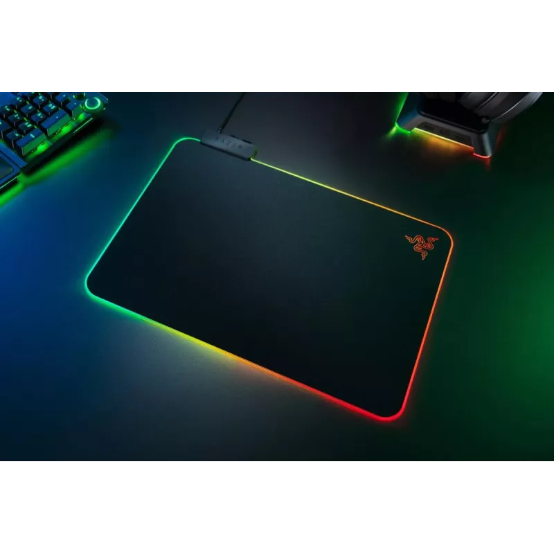 RAZER Firefly V2 pelihiirimatto musta