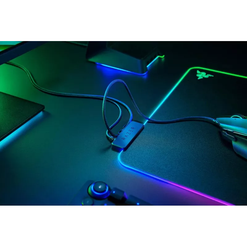 RAZER Firefly V2 pelihiirimatto musta