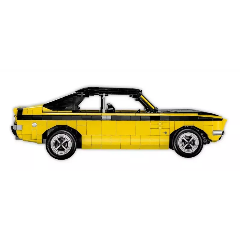 Rakennuslelu Cobi Opel Manta A 1970 malli mittakaavassa 1:12, rakennussarja
