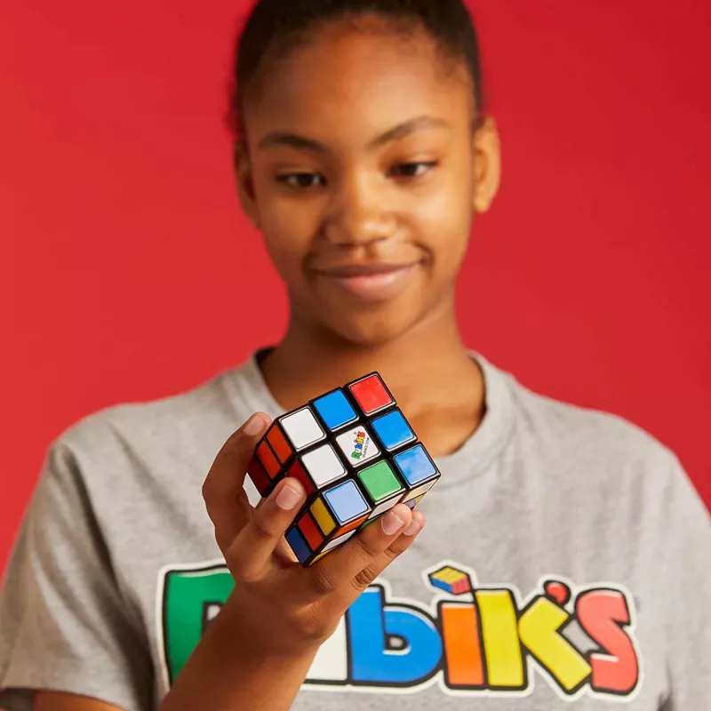 3x3 Rubik's Cube taikakuutio Spin Masterilta — alkuperäinen 3x3, suositus yli 8-vuotiaille