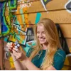 Rubik's Mini 2x2, 2x2 klassinen värien yhdistelypulma, taskukoko, haastava lelu, pakkaus voi vaihdella