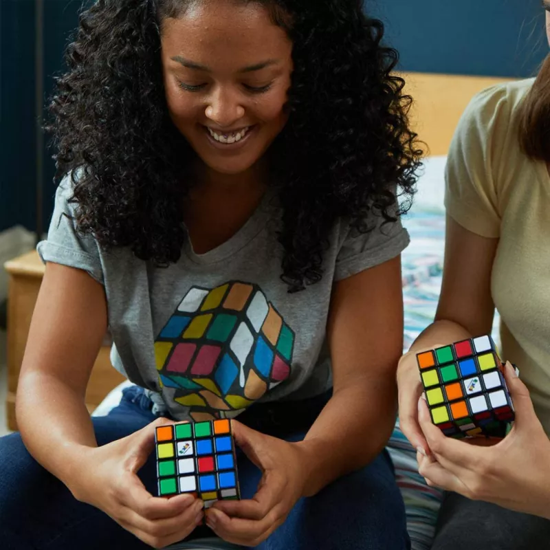 Rubik's Cube, 4x4 Master Cube värien yhdistelypulma, klassikon suurempi ja rohkeampi versio, pakkaus voi vaihdella