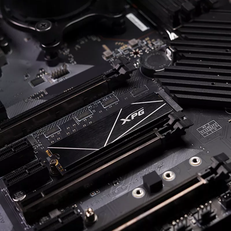 SSD M.2 NVMe ADATA AGAMMIXS70B-8000G-CS 8 TB PCIe Gen4x4, Innogrit IG5236, 3D NAND, jopa 7400/6800 MB/s