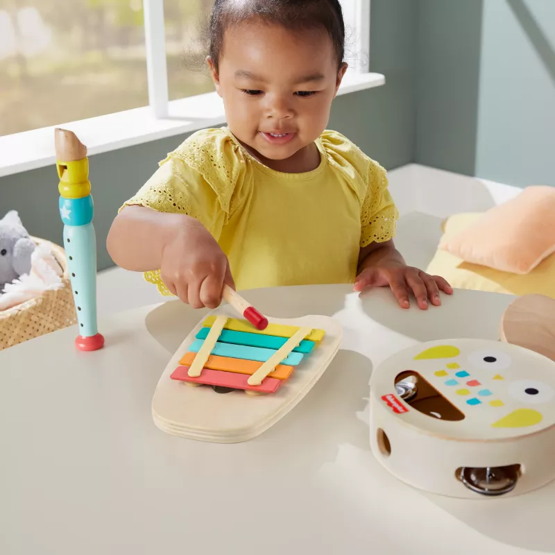 Mattel musiikkilahjasarja puusoittimilla pienille lapsille
