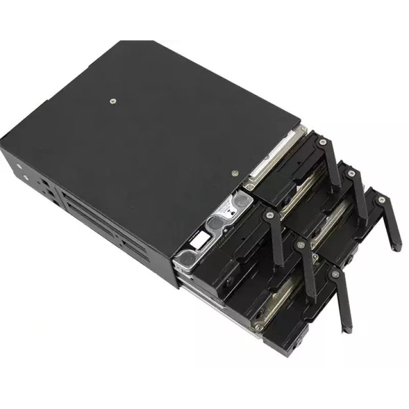 Chieftec CMR-625 asemapaikan peitelevy musta