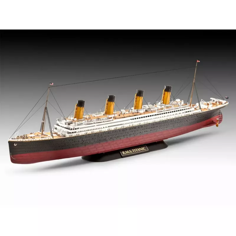 Laivamalli REVELL RMS Titanic 1:700 / 1:1200 – muovinen rakennussarja (MPN 05727)