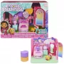 Gabby's Dollhouse, Süße Träume -makuuhuone Pillow Cat -figuurilla ja 3 lisävarusteella, 3 huonekalulla ja 2 toimituksella, lastenlelu yli 3-vuotiaille lapsille