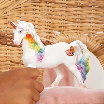 schleich BAYALA Regenbogen-Liebe-yksisarvinen tamma, 5 vuotta, yksisarvinen / Pegasus, yksisarviset & keijut, monivärinen