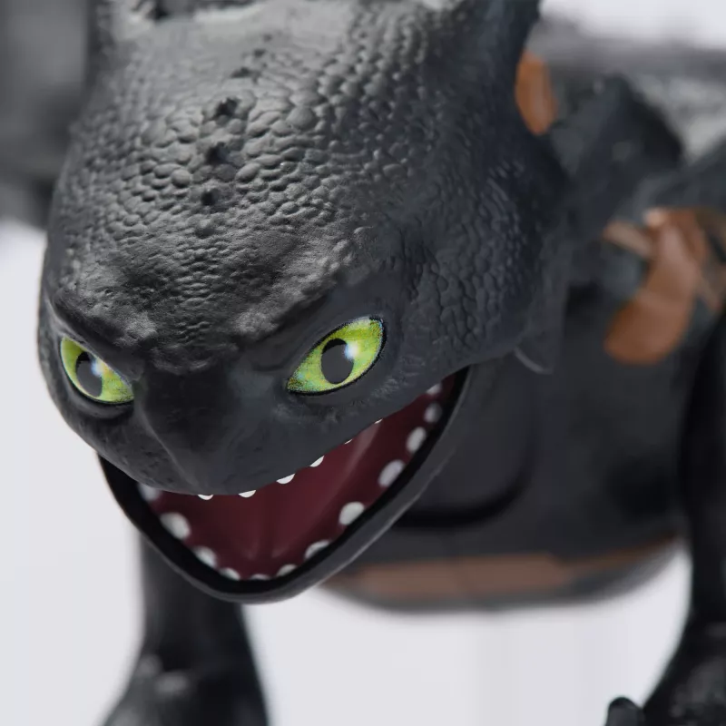 Toimintahahmo Spinmaster Ultimate Plasma Blast Toothless 25 tuuman siivet valo & ääni, 4-vuotiaasta