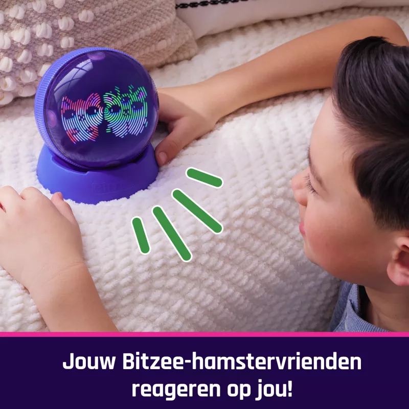Interaktiivinen hamsteripallolelu Spinmaster Bitzee, yli 20 digitaalista hamsteria, pyörii ja reagoi kosketukseen, AA-paristo, monivärinen
