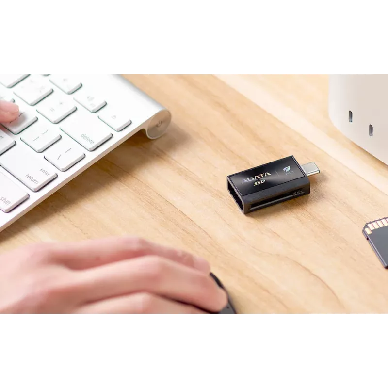 Ulkoinen SSD ADATA SC730 1 TB, USB Type-C 3.2 Gen 2, 600/600 MB/s, musta, muovikotelo