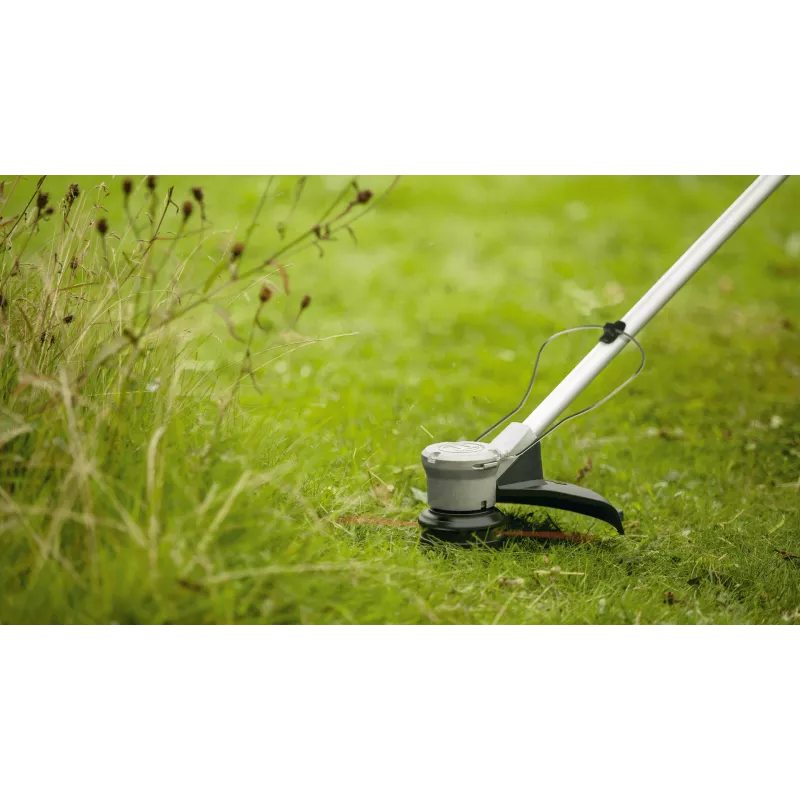 Bosch AdvancedGrassCut 36V-33 06008C1K00 akkukäyttöinen ruohotrimmeri, 36 V, 33 cm, 2,0 Ah Li-ion-akulla, vihreä/musta