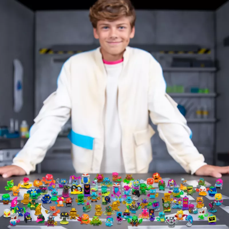 Moose Toys MrBeast Lab Swarms II Atomic 12 kpl:n pakkaus, 5 vuotta, monivärinen