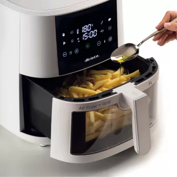 Ariete 4630 kiertoilmakypsennin 9L, 1300W, tilavuus 9L, kypsennyskapasiteetti 2,5kg, 8 esiasetettua ohjelmaa, lämpötila jopa 200°, läpinäkyvä kori kypsymisen seurantaan, valkoinen