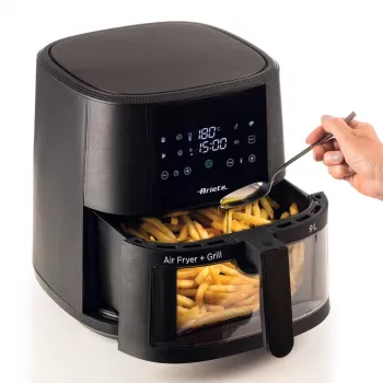 Ariete 4630 kiertoilmakypsennin 9L, 1300W, tilavuus 9L, kypsennettävä määrä 2,5 kg, 8 esiasetettua ohjelmaa, lämpötila jopa 200 °C, läpinäkyvä kori kypsennyksen seurantaan, musta