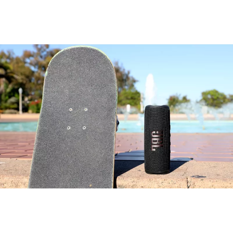 JBL Flip 6 musta 30 W