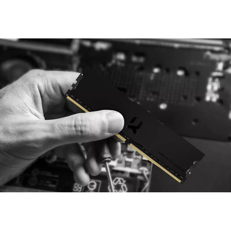Muistimoduuli Goodram IRDM PRO DDR4 16 GB 3600 MHz