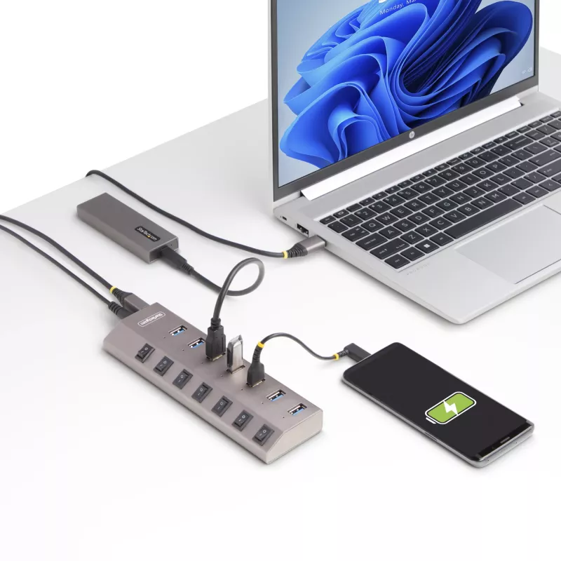 StarTech.com 7-porttinen itsetehosteinen USB-C-keskitin yksittäisillä virta-/katkaisupainikkeilla, USB 3.0 5Gbps -laajennuskeskitin virtalähteellä, pöytäkone/kannettava tietokone USB-C - USB-A -keskitin, USB Type C -keskitin BC 1.2:lla