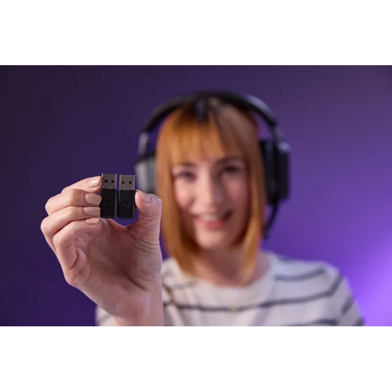 Turtle Beach Stealth 700 musta langaton PC-gaming-headset jopa 80 tunnin akunkestolla, Bluetoothilla, kahdella lähettimellä ja 60 mm:n kaiuttimilla PC:lle, PS5:lle, PS4:lle ja mobiililaitteille