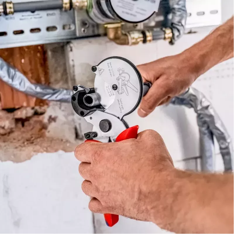 Knipex 90 25 25 putkileikkuri komposiitti- ja muoviputkille