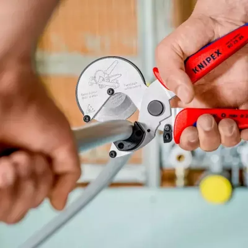 Knipex 90 25 25 putkileikkuri komposiitti- ja muoviputkille