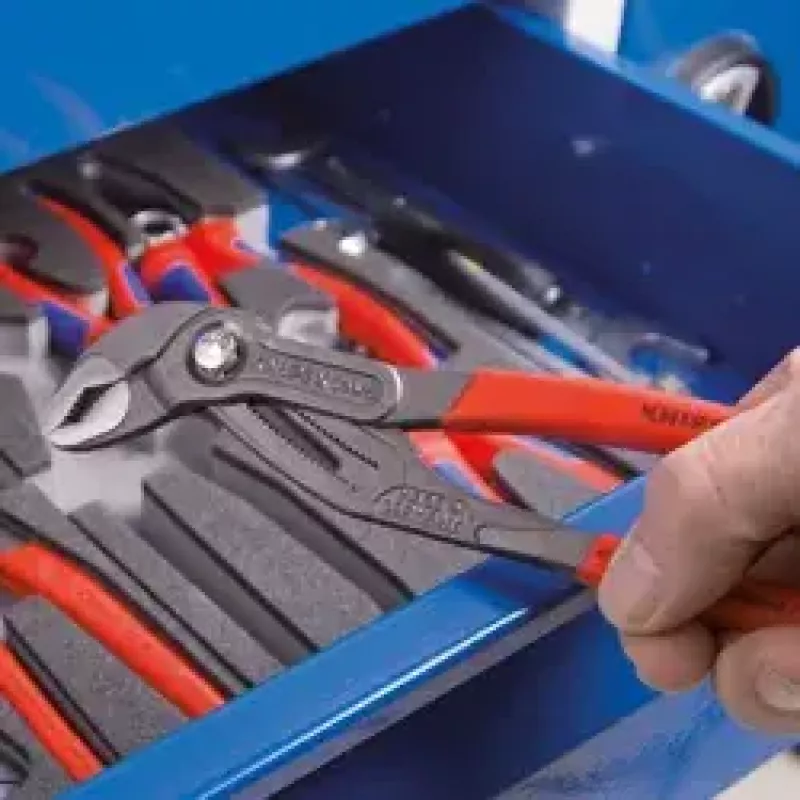 Knipex 00 20 01 V17 työkalu
