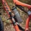 Fidlock Twist Bike Uni Base 09620 juomapullonpidikkeen kiinnityspohja, musta