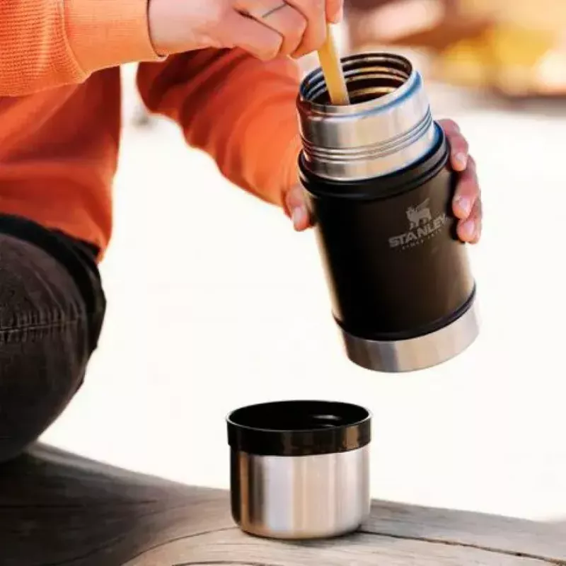 Stanley 10-07936-004 termospullo 0,7 l musta ruostumaton teräs