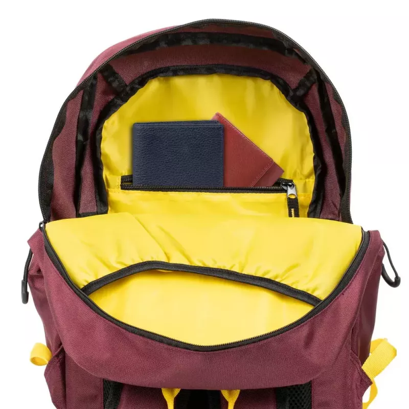 Rivacase 5421 Urban kannettavan reppu 13,3 tuumaa (33,8 cm), 14 l, viininpunainen