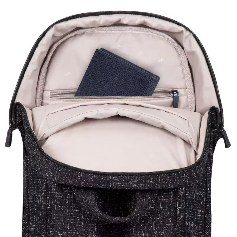 Rivacase Anvik 7923 kannettavan tietokoneen reppu, 13,3 tuumaa (33,8 cm), musta