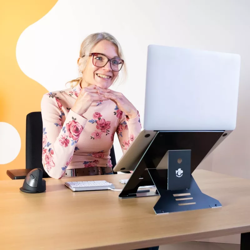 R-Go Tools kannettavan teline R-Go Riser Document, ergonominen, taittuva ja säädettävä teline asiakirjatelineellä, musta