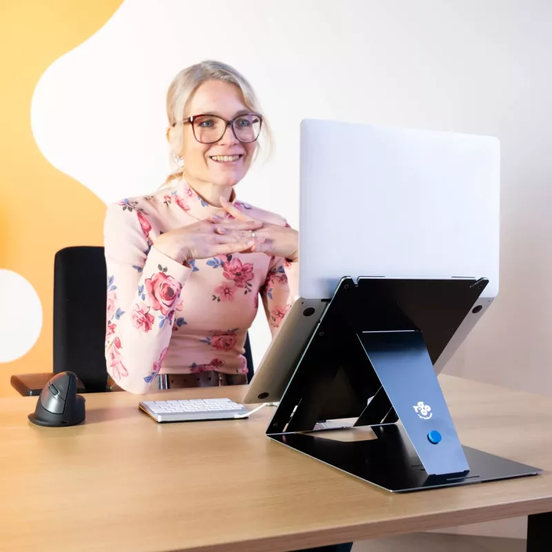 R-Go Tools tabletin ja kannettavan teline R-Go Riser Duo, sopii 10–22