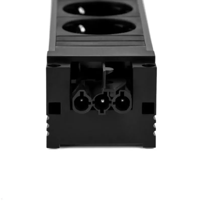 Bachmann STEP BASE 6-osainen pistorasialista GST18 6 pistorasiaa 250V 16A