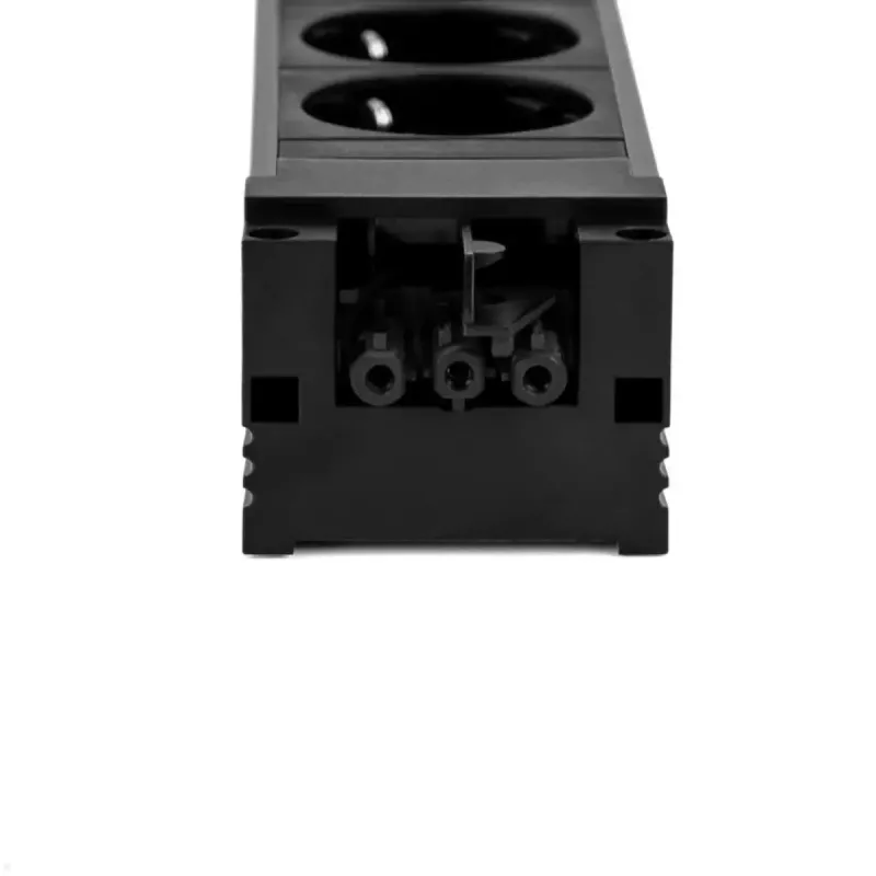 Bachmann STEP BASE 6-osainen pistorasialista GST18 6 pistorasiaa 250V 16A