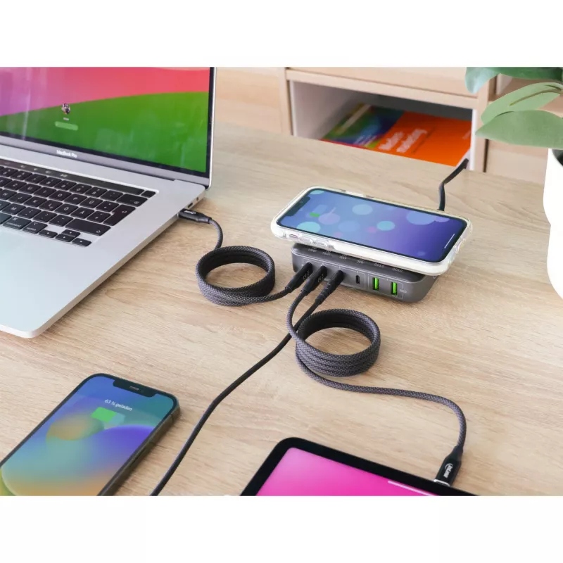 InLine Qi Powerstation Multiport -laturi, 4x USB-C + 2x USB-A, GaN 100 W, 15 W langaton lataus, musta (31517K)