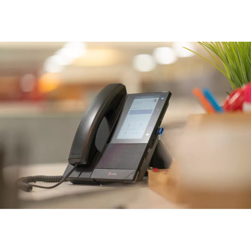 HP Poly CCX 500 yritysmediatelefoni Open SIP ja PoE-tuki