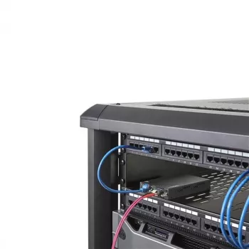 StarTech.com Gigabit Ethernet kupari-kuitu-mediakonvertteri - SM LC - 10 km