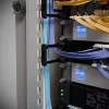 Kaapelinhallintapaneeli PATCHBOX Patchcatch Solo 24 kpl:n pakkaus musta punainen