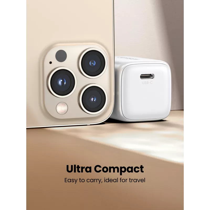 Sisälaturi Ugreen 15324 universaali valkoinen AC 1 USB Type-C liitäntä